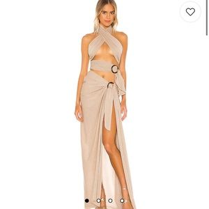 BRONX AND BANCO GOWN